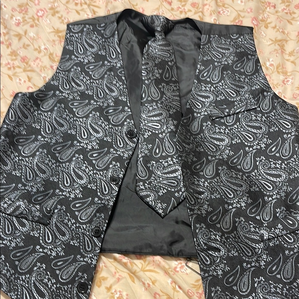 Paisley Patterned Black and Gray Men's Vest and Tie Set